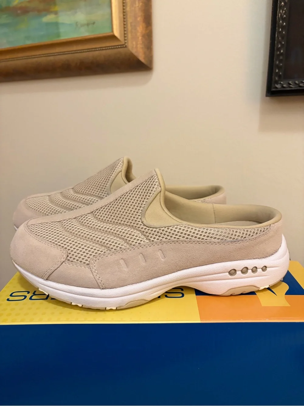 Women’s Easy Spirit Beige Mule Shoe